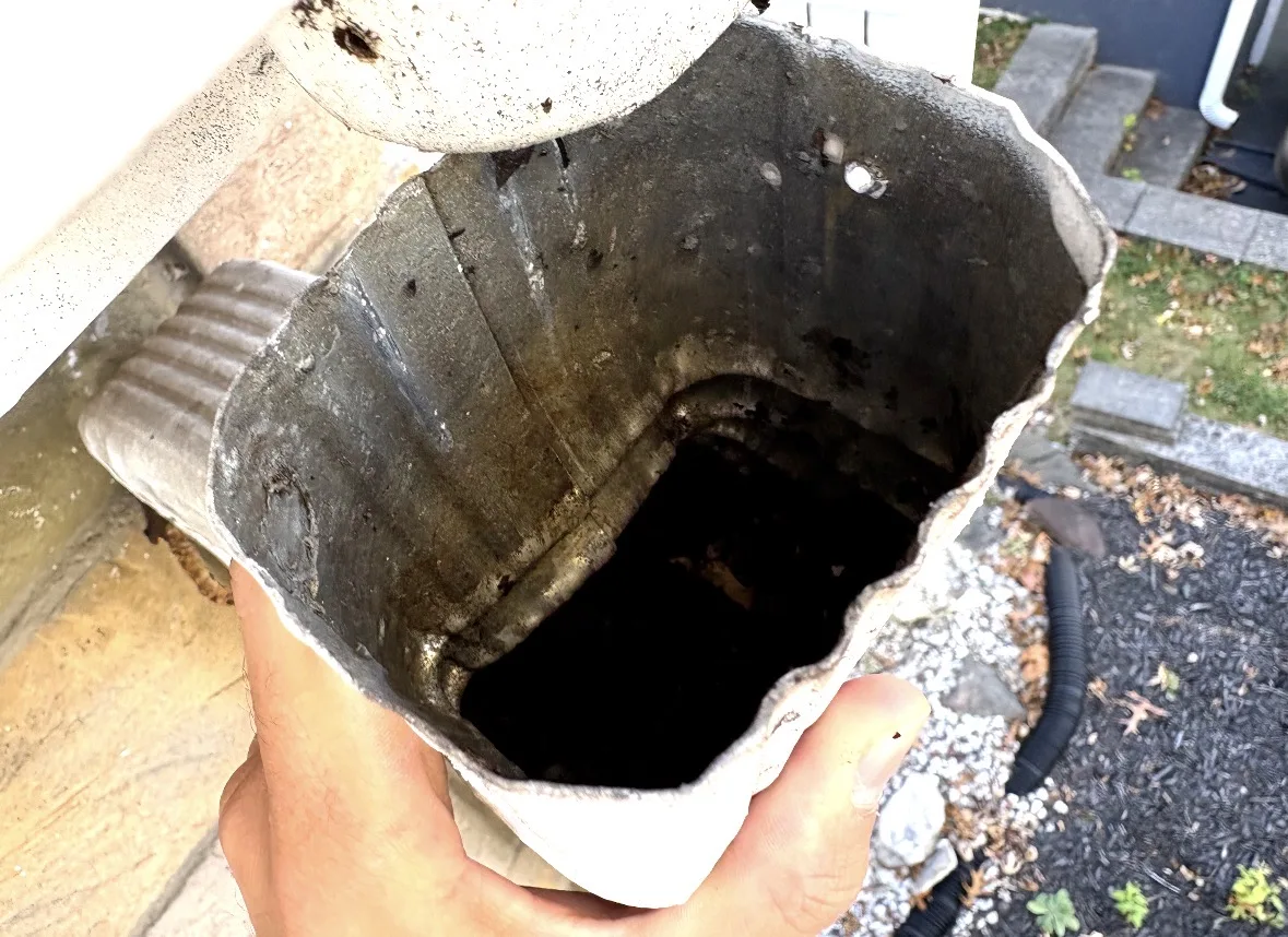 Gutter Repairs in Wayne: Sagging gutter before / after
